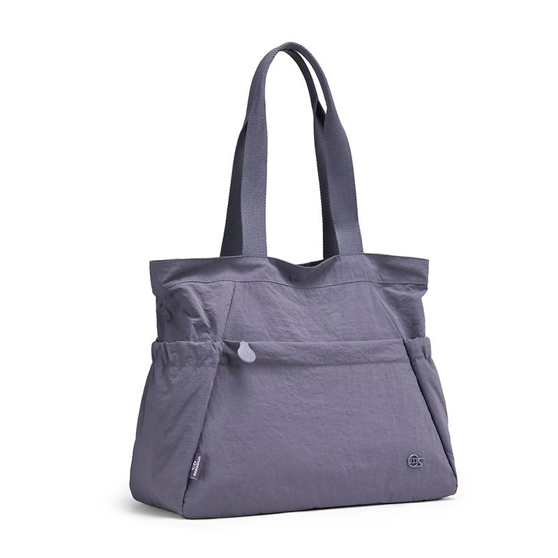 Large Capacity Nylon Tote Bag for Women, Lightweight Waterproof Shoulder Handbag with Multiple Pockets for Travel and Daily Commute