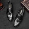 Big Size 36-45 Oxfords Leather Men Shoes Fashion Casual Pointed Toe Formal Business Wedding Dress Shoes Mens Slip On Shoes Retro