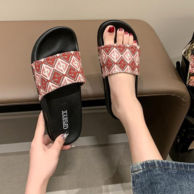 35-44 Yards Big Size Women's Shoes Summer New One Word Slippers Female External Wear Comfortable Thick Bottom Simple Sandal Drag