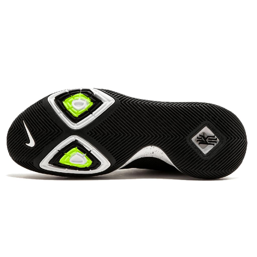 New Nike Kyrie 3 Tb Black White 917724-001