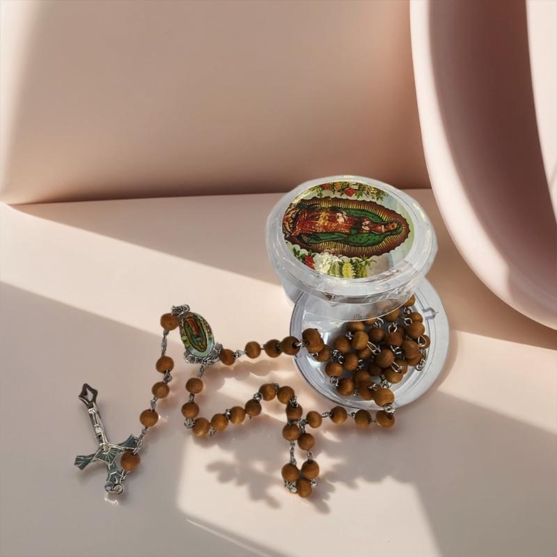 Rosario con Perline di Legno per la Preghiera Cristiana con Immagine della Madonna di Guadalupe e Crocifisso per Donne e Uomini in Scatola Regalo