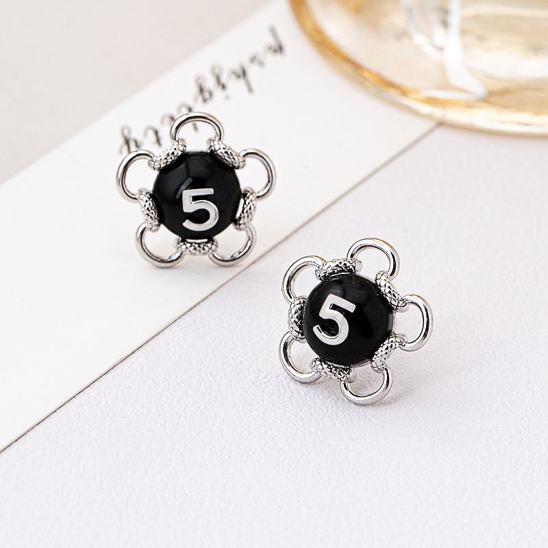 Elegant Geometric Hollow Circle Stud Earrings Women Men Minimalist Chic Fashion Jewelry Black