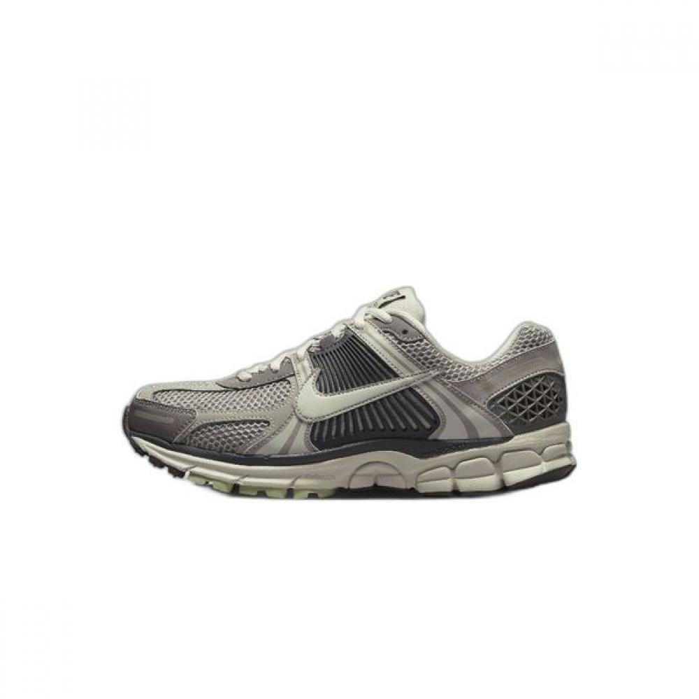 [Nike] Nike Zoom Vomero 5 Cobblestone   Flat Pewter Fb8825 001