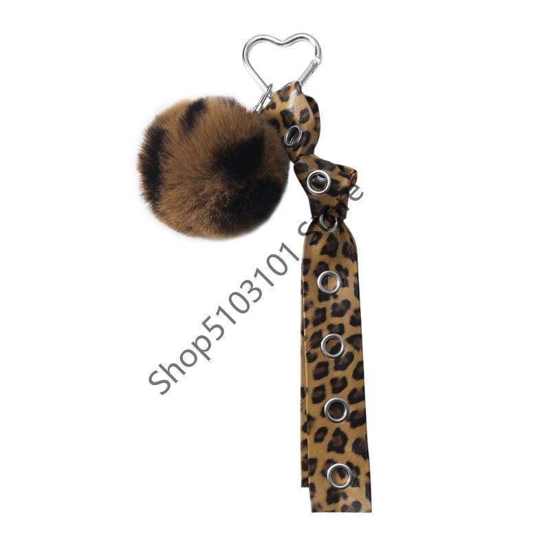 

Vintage Sweet And Cool Leopard Print Keychain With Plush Ball Heart Star Charm For Bags Backpacks Decoration
