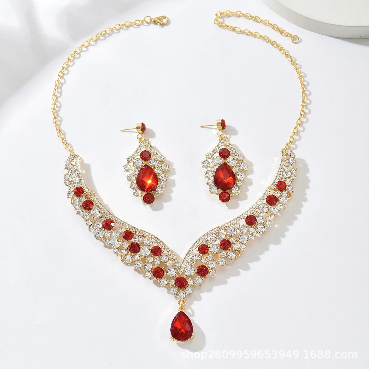 

Direct supply of retro jewelry exaggerated necklace earrings set luxury rhinestones water drop jewelry banquet dress accessories