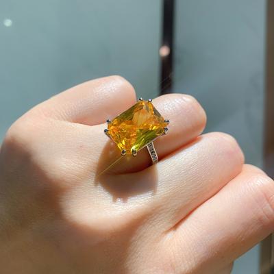 Šperkařský trendová linie simulace žlutý diamant Paraiba živý prsten 12 * 16