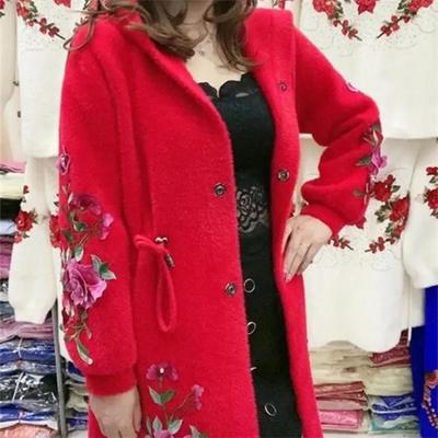 Moda mãe jaqueta de pele primavera 6xl outono inverno nova imitação vison veludo casaco feminino com capuz bordado lã casaco grosso