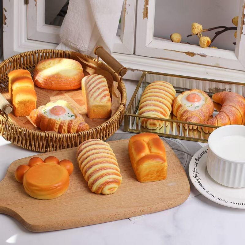 1PCS New Simulation Toast Slow Rebound Decompression Pinch Simulation Bread Holiday Gift Creative Gifts