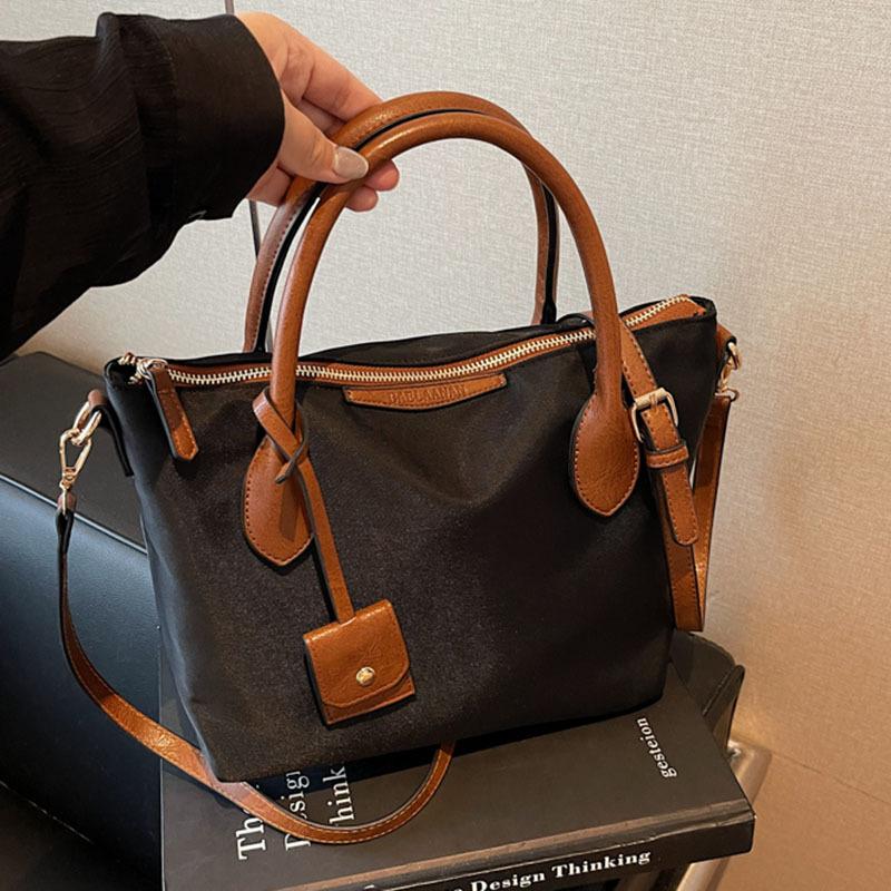 Nylon cloth bag women's large-capacity autumn and winter versatile messenger bag textured portable commuter bucket bag