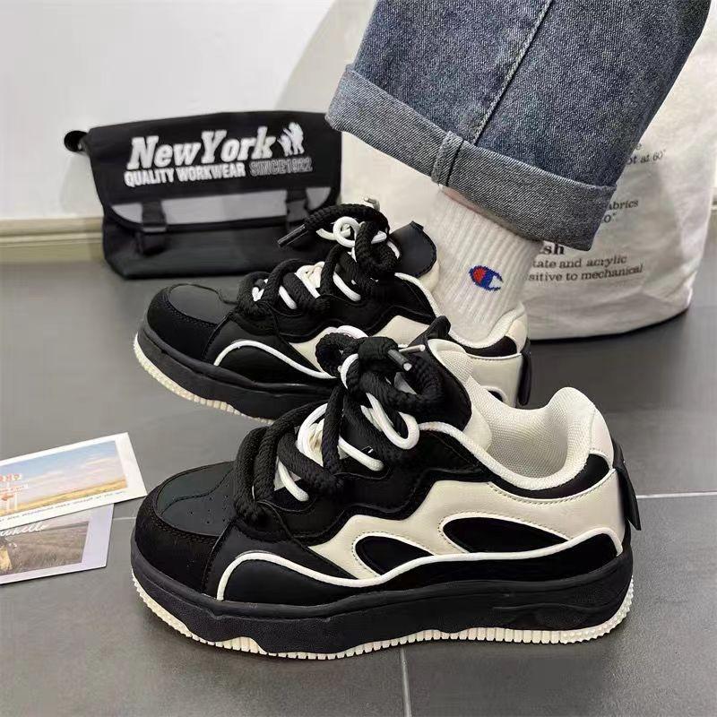 New Men's Sneakers Couple's Thick Bottom Lightweight Breathable Running Shoes Women's Black Retro Casual Skateboarding Shoes