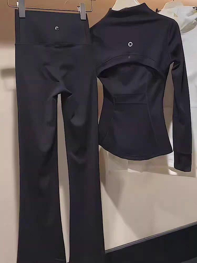 Black Goddess Spring Yoga Activewear Set: Slimming Long Sleeve Top & Pants