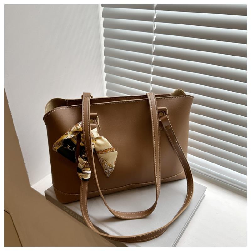 

Commuter bag women s new trendy tote bag student class large-capacity shoulder shopping bag bag светло-коричневого