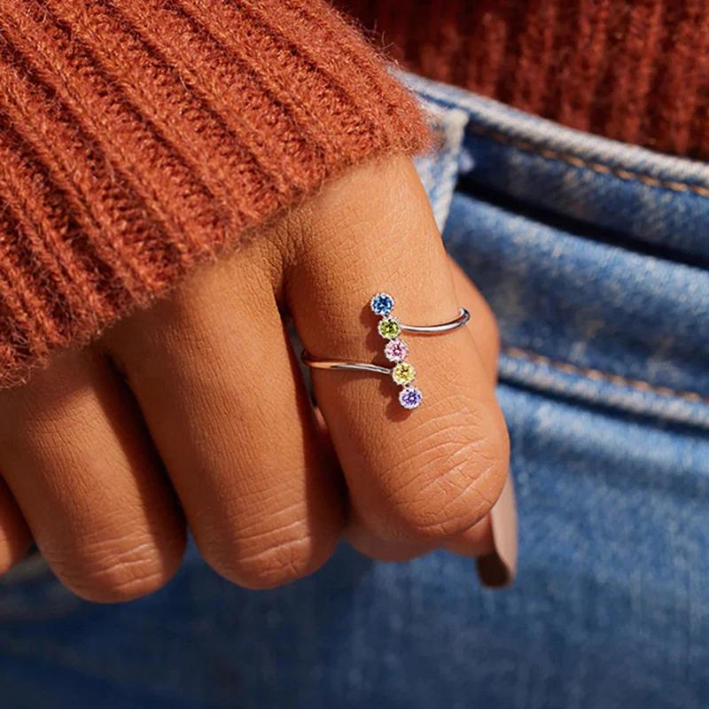 Anillos de Circonita Cúbica Coloridos Huitan para Mujer Sencillos Elegantes Creativos Accesorios para Dedos Encantos Lindos Joyería de Bienvenida para Fiesta Regalo