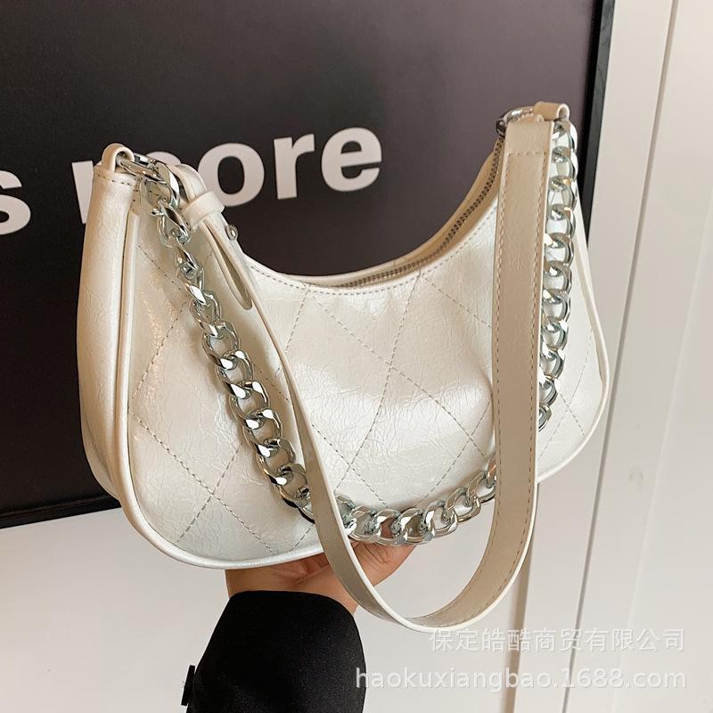 Rhombus Bag Women's 2025 New Popular Fashion Niche Shoulder Underarm Bag High-end Texture Messenger Commuter Bag