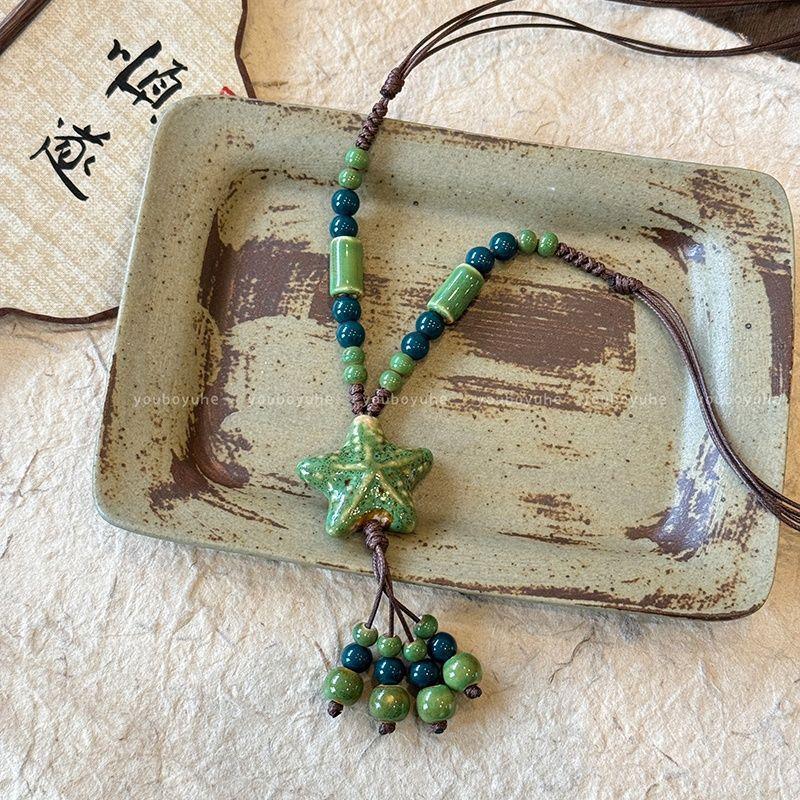 Bohemian Geometric Pendant Necklace Niche Retro Temperament Collarbone Chain Light Luxury Versatile High-end Jewelry