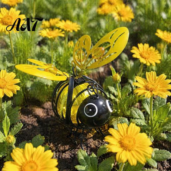 Verspielte Bienen Gartenaccessoires Solarbetriebene Hängeleuchten, Metall Wackel-Feder-Dekorationen, Langlebige Outdoor-Dekorationen IP65 Wasserdichte Lichterketten für