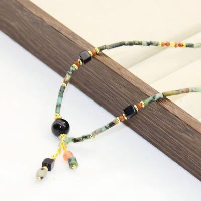 Collana Retrò Fatta a Mano con Pietre Naturali, Perline Turchesi e Ciondolo in Ossidiana su Catena in Acciaio al Titanio