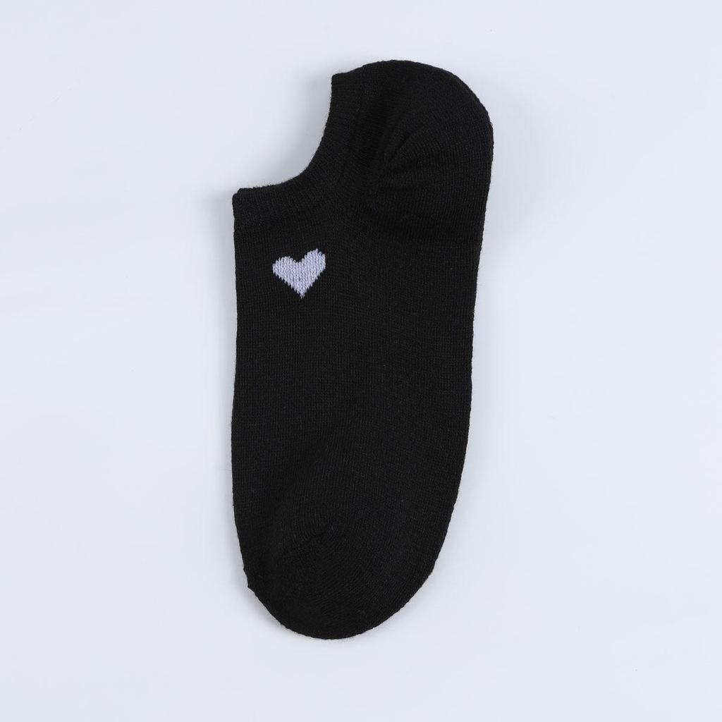 Women's Heart Pattern Low-Cut Invisible Socks – Breathable, Versatile, and Lightweight Summer Boat Socks.