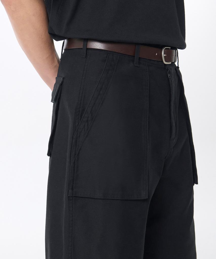 MUSINSA STANDARD Back Satin Bellows Pocket Fatigue Pants [Black]