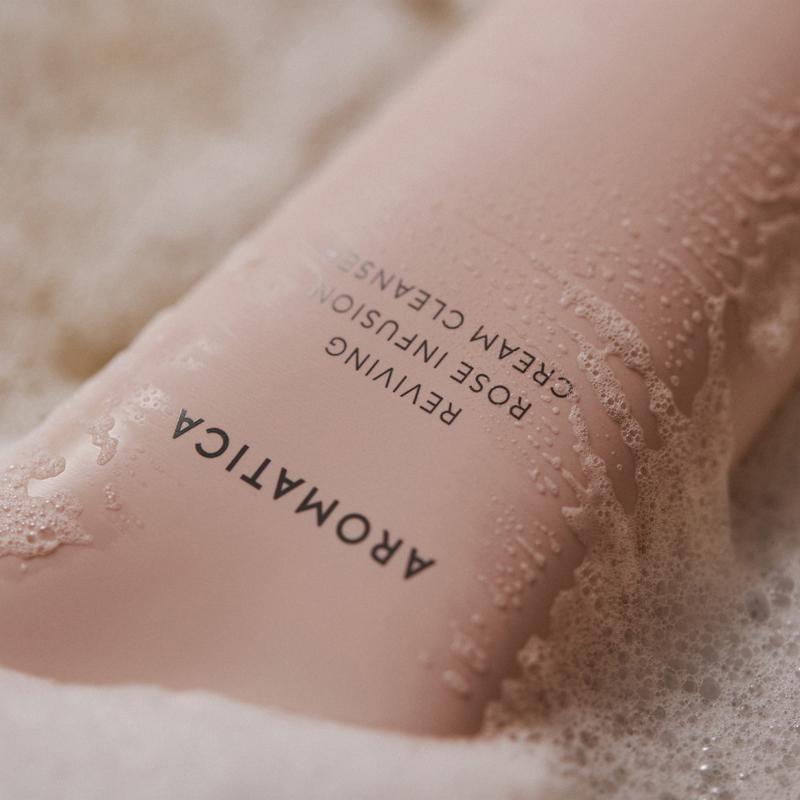 AROMATICA Reviving Rose Infusion Cream Cleanser 145g