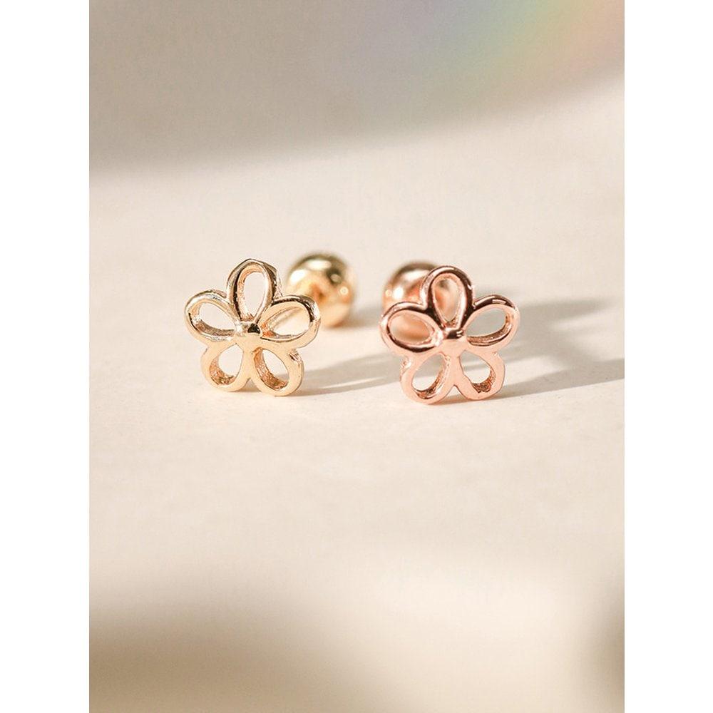 14K Point Five-Petal Piercing Earrings