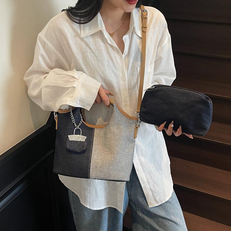 

Large Capacity Bucket Bag Women s Commuter Shoulder Bag Color Bock Handbag синій