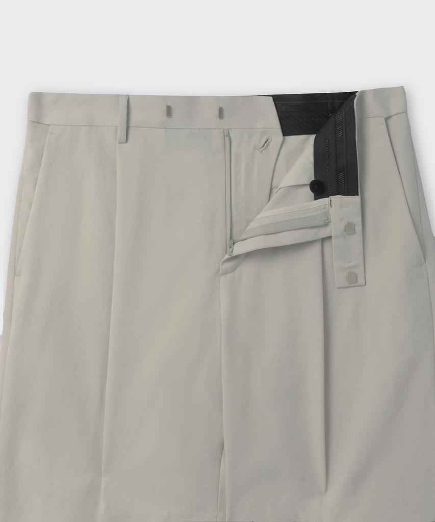 Musinsa Standard Cool Touch Hidden Banding Half Slacks [Dusty Cream]