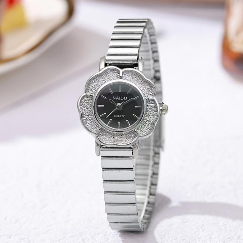 

Women s French Retro Camellia Flower Watch Simple Quartz Wristwatch