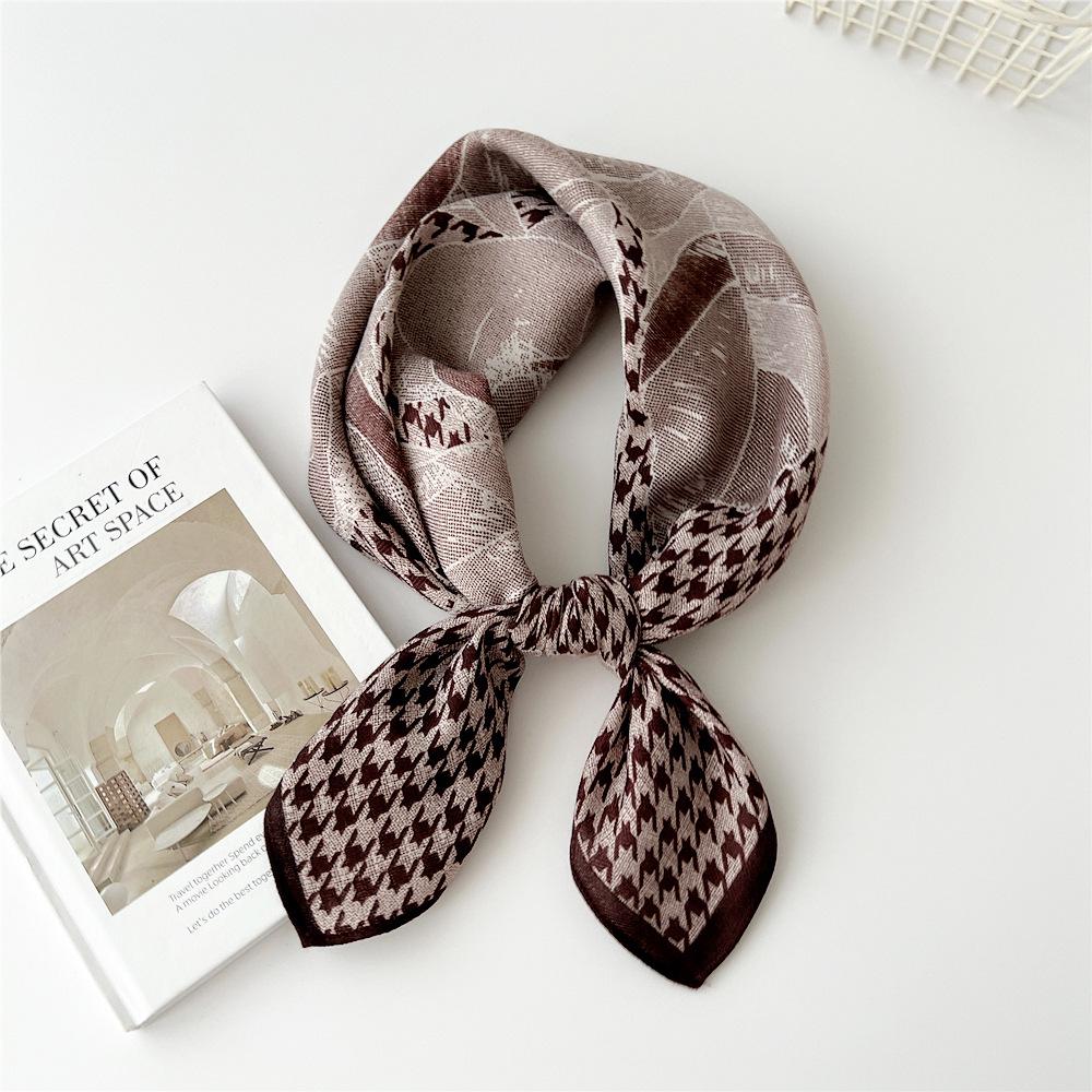 Versatile Women's Silk Cotton Linen Scarf: Fashionable Square Neck Accessory for Spring to Autumn