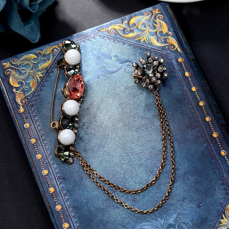 Retro Chain Fringed Brooch Men's and Women's Suit Versatile Pin Badge Personality Temperament Accessories