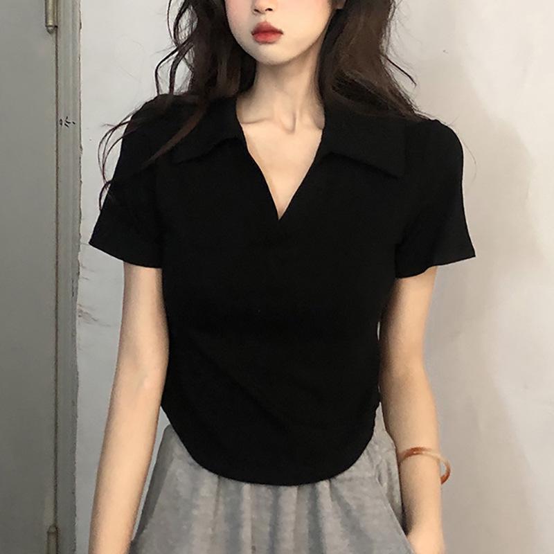 

Женская летняя футболка облегающего кроя с нерегулярным воротником поло - Корейский стиль, образ горячей девушки M чёрный