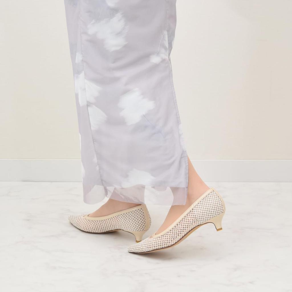 Bridget Birkin Pointed Pumps with Instep Accents 551031