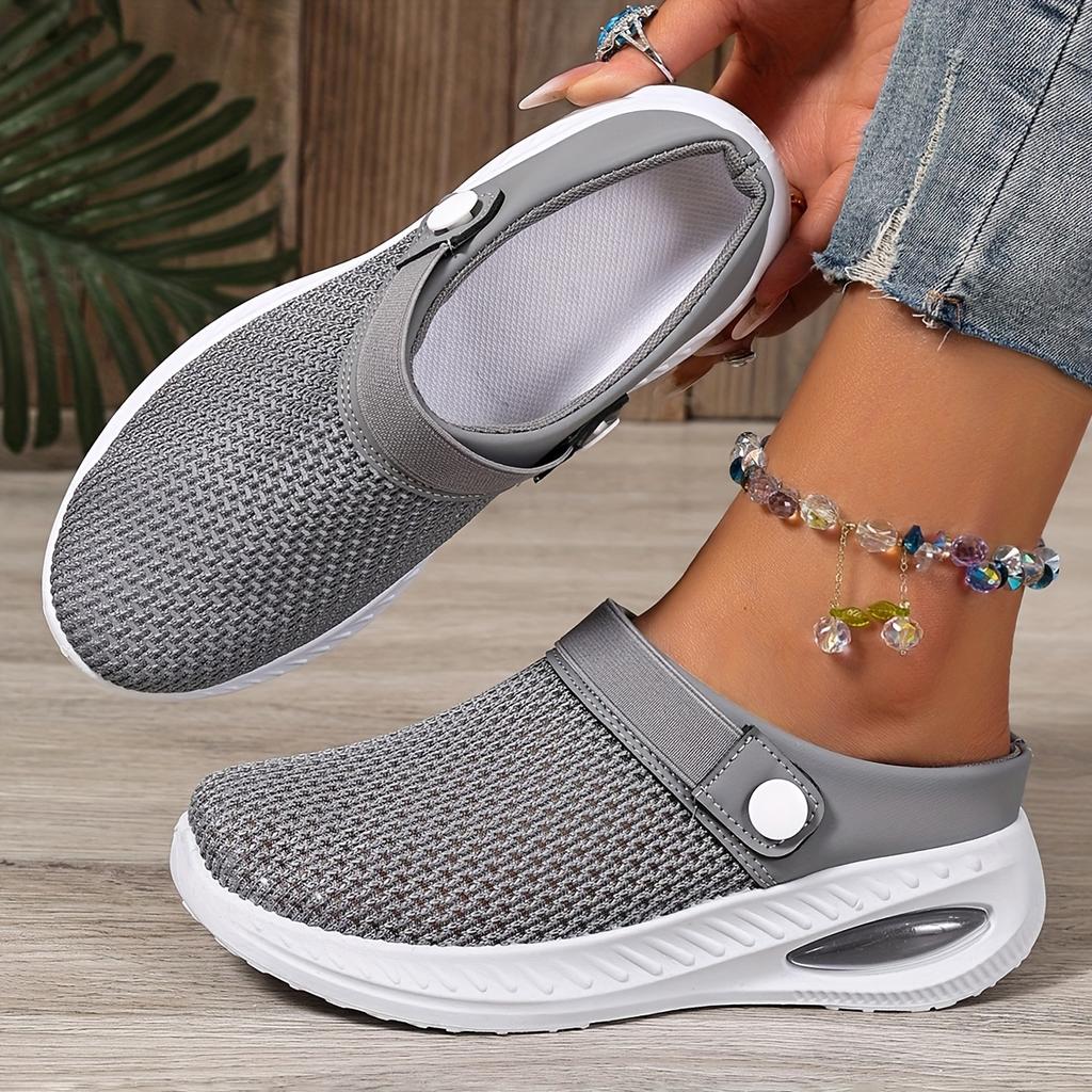 Ladies' Solid Color Plus-Size Casual Sneakers, Slip-On White Comfortable Casual Shoes, Perfect for Beach Vacations, Camping