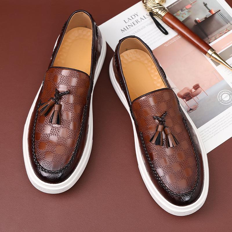 Fashion Fashion Men's Casual Shoes Embossed Leather Men Classic Retro British Style Tassels Loafers Mens Slip-on Outdoor Driving Flats
