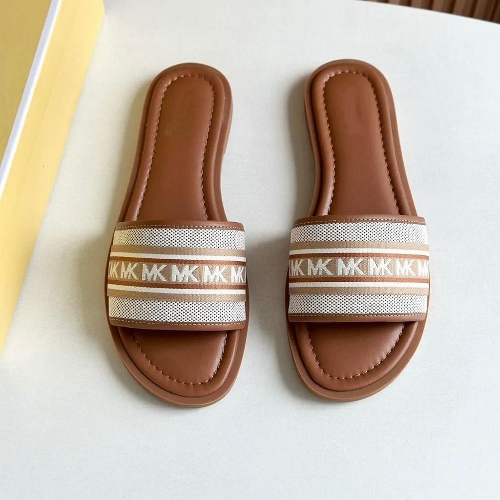 Pantoufles d'été 2025 pour femmes, à semelle en bois et bout ouvert, avec broderie de lettres – Sandales plates mode