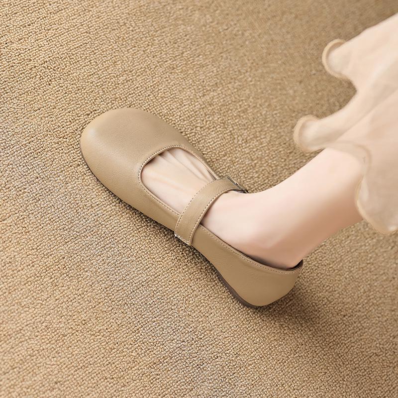 Weiwei Girl 520-1 French Mary Jane Fairy Style Flats - Women's Plus Size, Single Strap, Shallow Mouth.