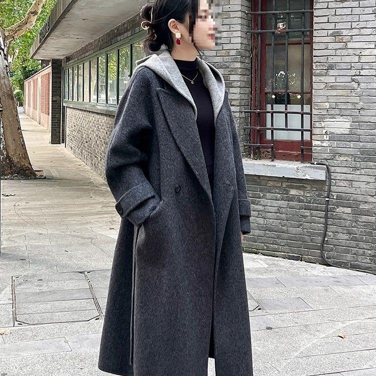 

Gray Woolen Hooded Jacket - Plush, Loose-Fit Autumn & Winter Coat for Women, Youthful Korean Style S (for 85-115 pounds) серый