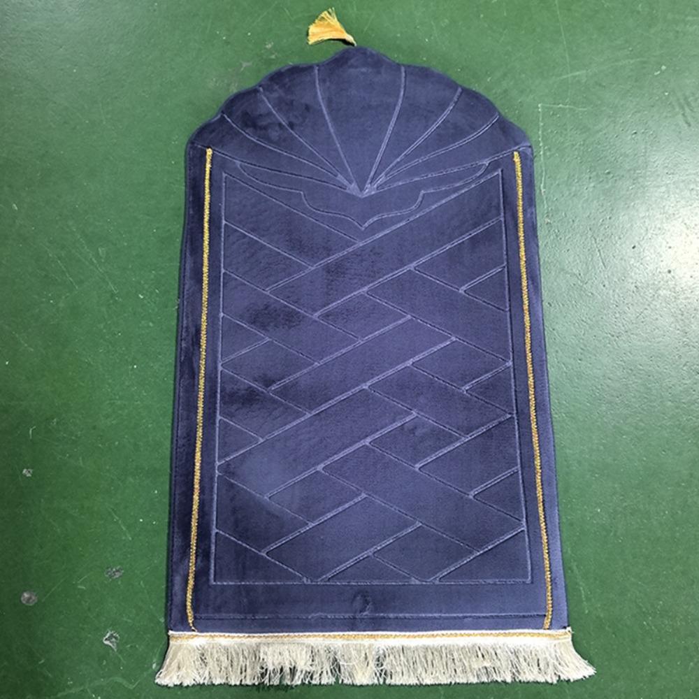 Thickened Prayer Mat Embossing Flannel Carpets High Quality Eid Festival Rugs