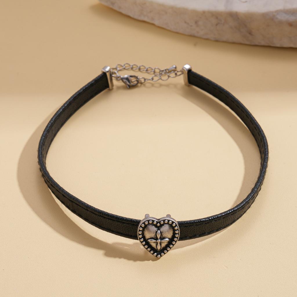 Punk Leather Love Texture Adjustable Neck Chain Old Personality Sweet Cool Necklace