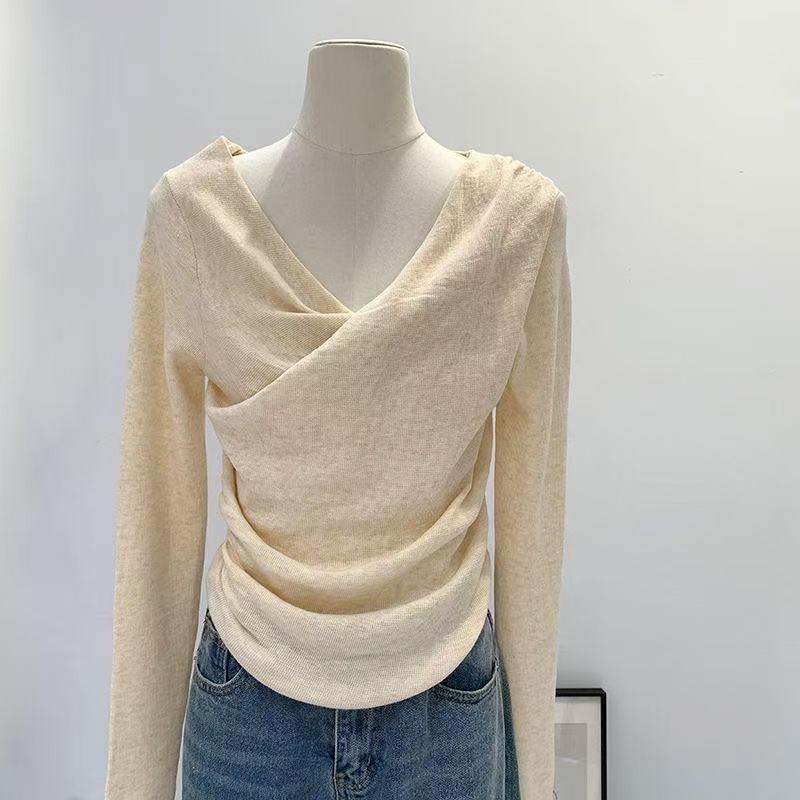 

Chic swinging collar pleated oblique collar slim long-sleeved knitted sweater women s early autumn gentle style design top S/75-90 абрикосовий