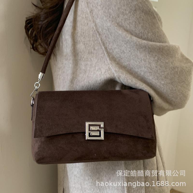 High sense fashion bag women 2025 new autumn and winter Maillard small square bag retro niche design shoulder bag