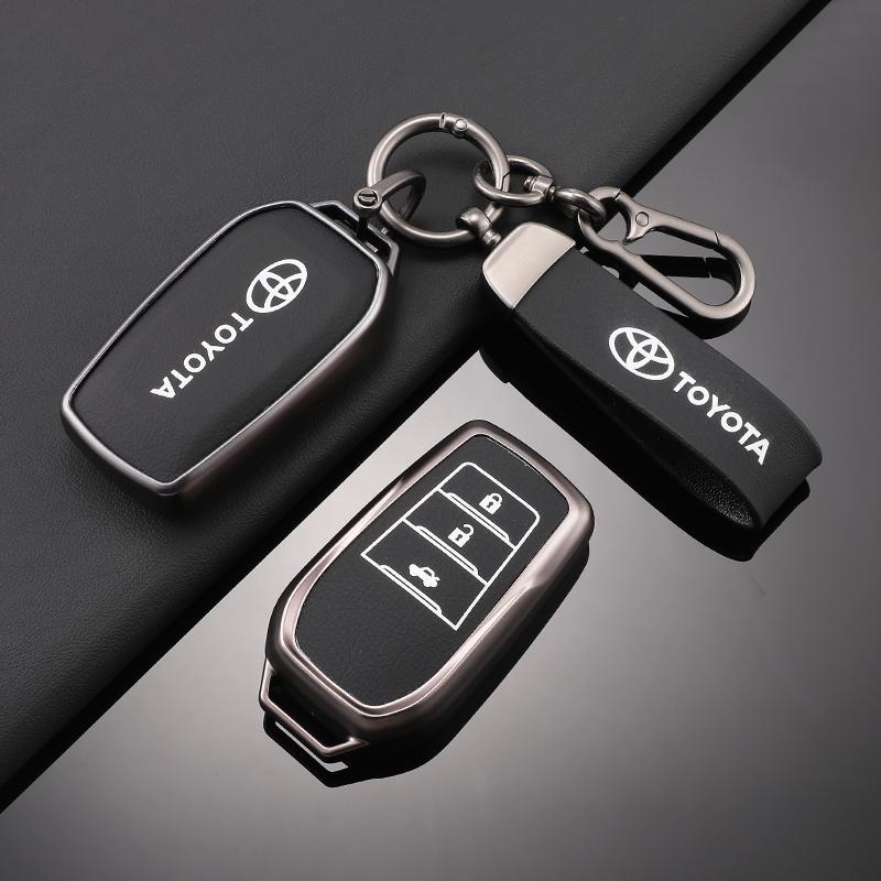 Läder Bilnyckel Fodral Fobskydd för Toyota RAV4 Crown Hilux Fortuner Yaris Prius Corolla Camry Land Cruiser Avensis Verso Prado C