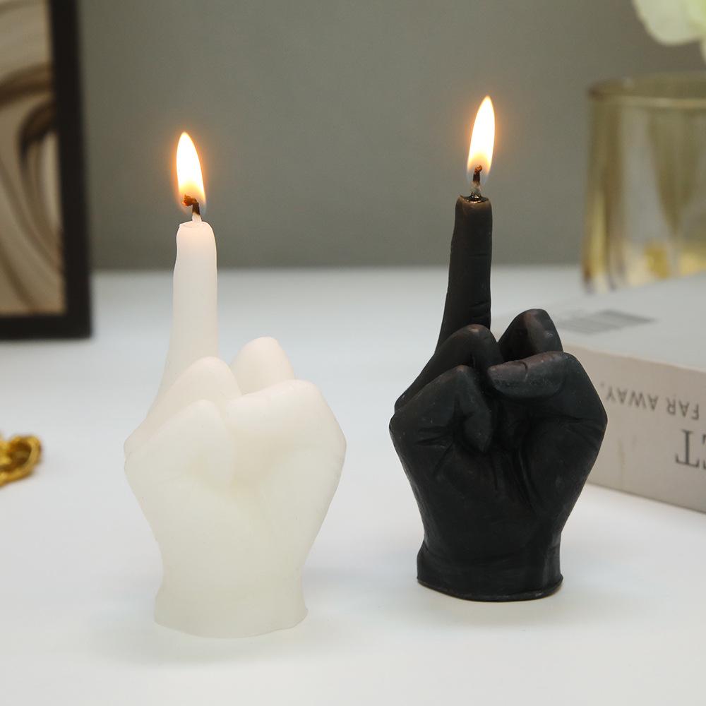 Middle Finger Scented Candle - Creative Prank Souvenir with Funny Fragrance for Festivals and Events