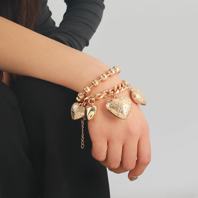 Retro Gold color Heart-shaped Tassel Pendant Bracelet for Women Trendy Charms Ladies Collar Accessories Fashion Jewelry