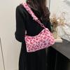 Portable niche design simple bag women's new trendy fashion personalized underarm pillow bag