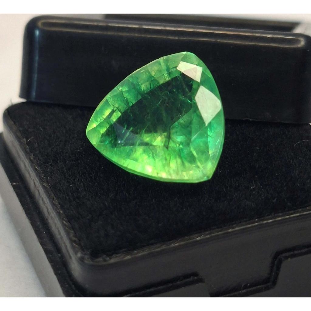 Natural Colombian Green Emerald Trillion Cut 6-7 Ct Beautiful Loose Gemstone