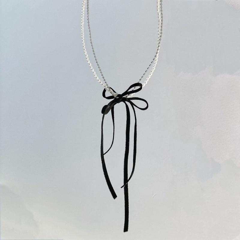 Stylish Double layer Bowknot Necklace Modern Butterfly Knot Necklace with Fringe Simple Pearls Beaded Neckchains Charm