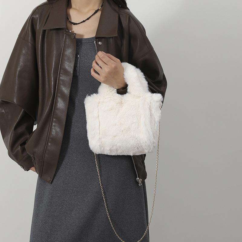 Korean Style Winter Crossbody Bag Fashi Faux Rabbit Fur Handle Shoulder Bag Simple Versatile Texture and Versatile Bucket Bag