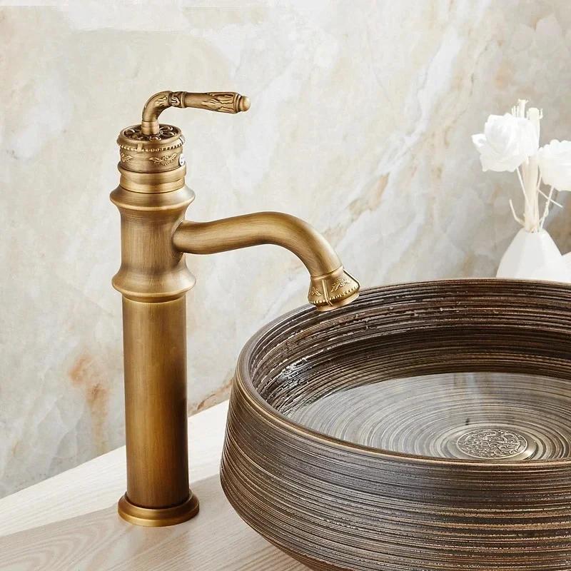 Basin Faucets Antique Brass Faucet Bathroom Single Handle Vintage Deck Mount Torneiras Hot Cold Bath Mixer Water Tap