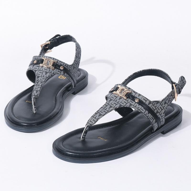 

Fashion Fashion Round Toe Metal Decorative Flat Slippers Women Clip Toe Back Strap Buckle Beach Sandals 36-42 Large Size Women Flip Flop 36 чёрный